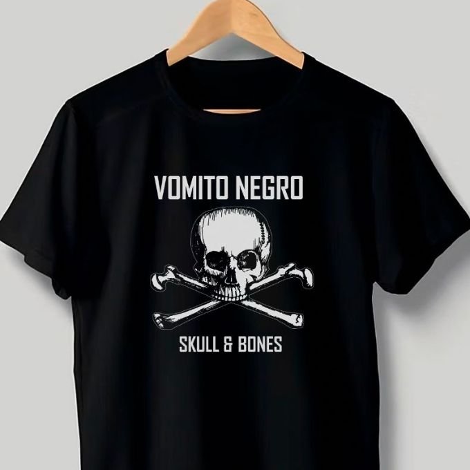 Vomito Negro- Skull & Bones